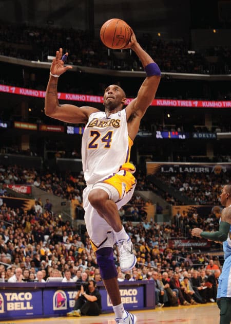 Flying Kobe Bryant – Basketball