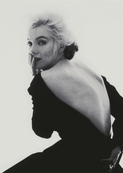 Marilyn' Monroes'S Back