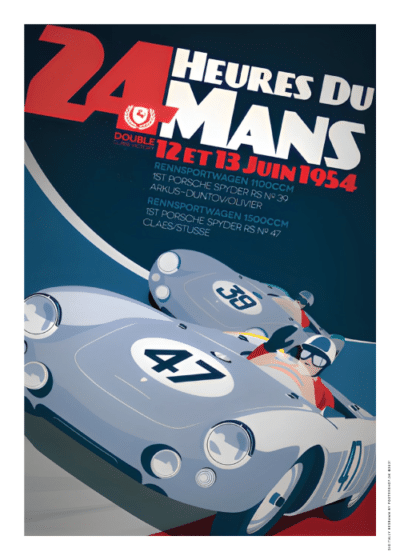 Vintage plakat af 24-timers Le Mans-løbet 1954 med to klassiske racerbiler i fuld fart, løbsdetaljer og deltagerinformation. En del af vores nye eksklusive samling af vintage-inspirerede plakater. Tilgængelig på postershop.dk