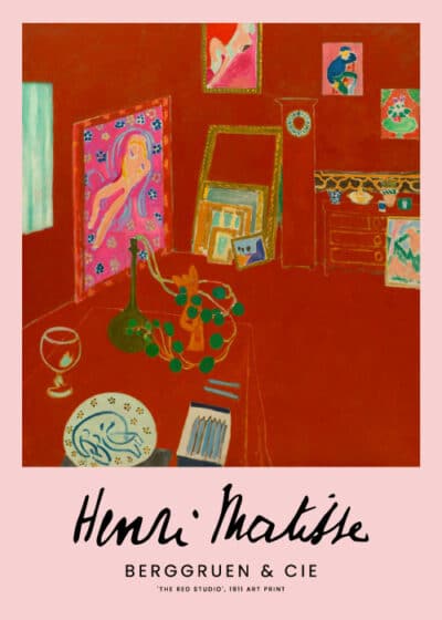 Plakat inspireret af Henri Matisse med et kunstnerstudie i røde nuancer, fyldt med forskellige farverige malerier og objekter, og med teksten "Henri Matisse."
